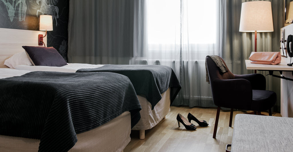 Urheberrecht: Fotograf Jimmy Eriksson AB
Tomtebogatan 30, 113 38 Stockholm
0703734429
info@jimmyeriksson.se
Scandic Segevang, standard room